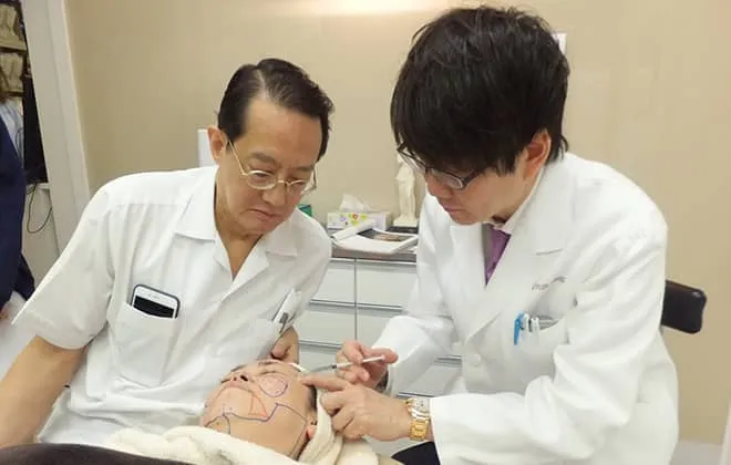 Dr.Woffles Wu と藤井院長