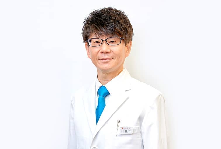 院長 藤井靖成
